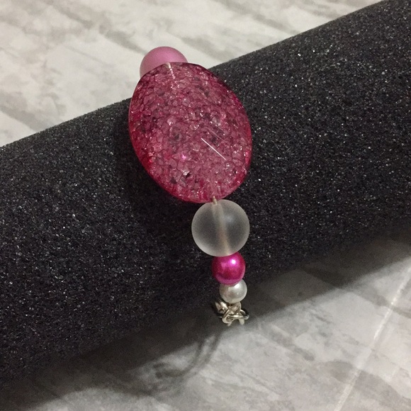 Faceted pink crackle glass bracelet - Picture 8 of 10